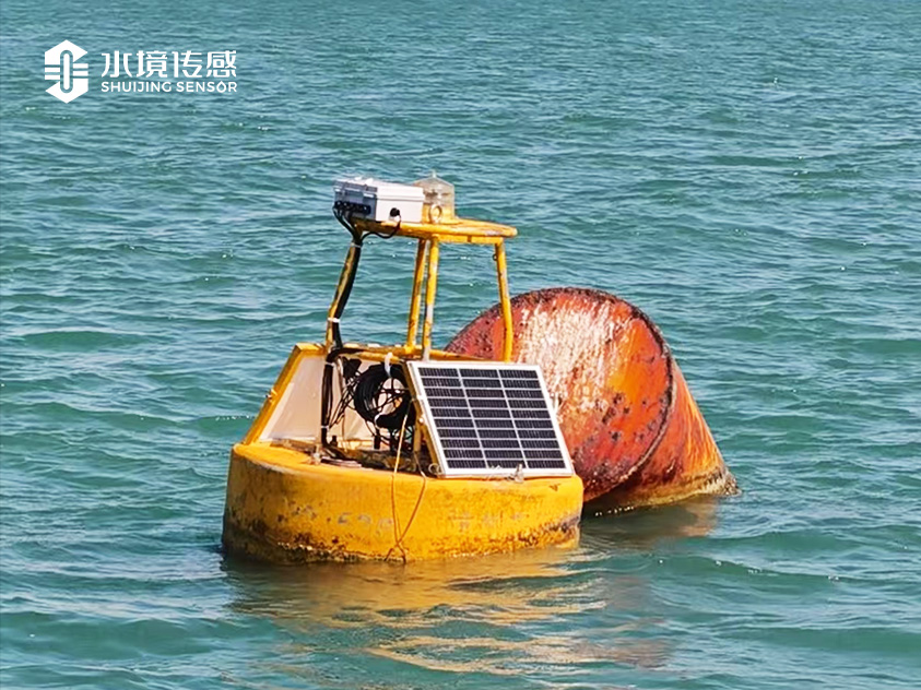 海南三亞灣浮標(biāo)水質(zhì)監(jiān)測(cè)站現(xiàn)場(chǎng)